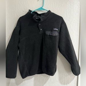 Patagonia pull over sweater